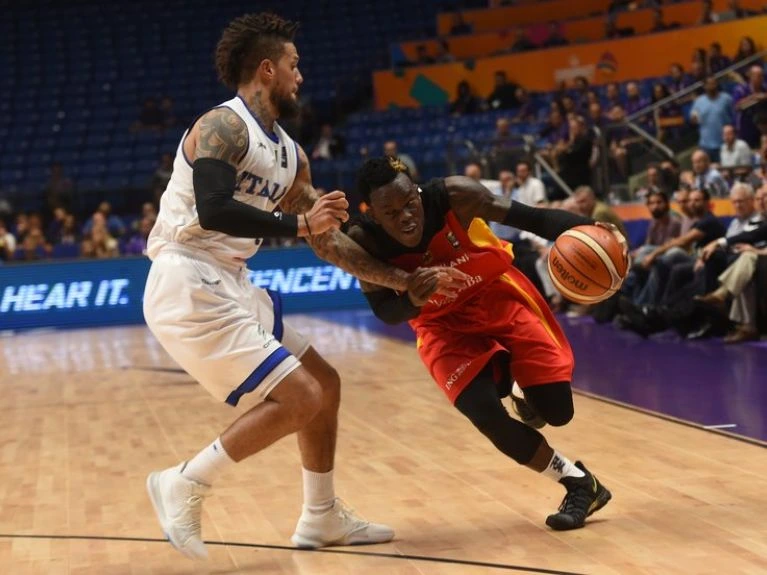 LeBron signs extension